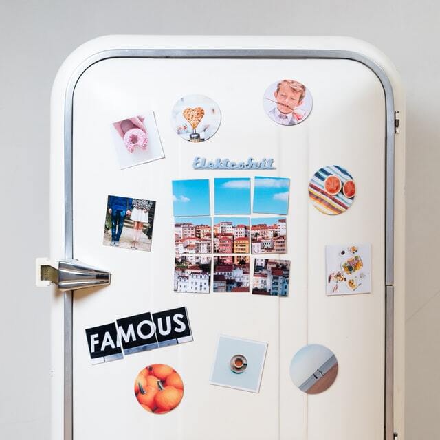 Promotional magnetic sticky notes